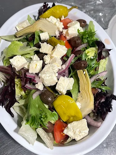 Fresh Greek salad